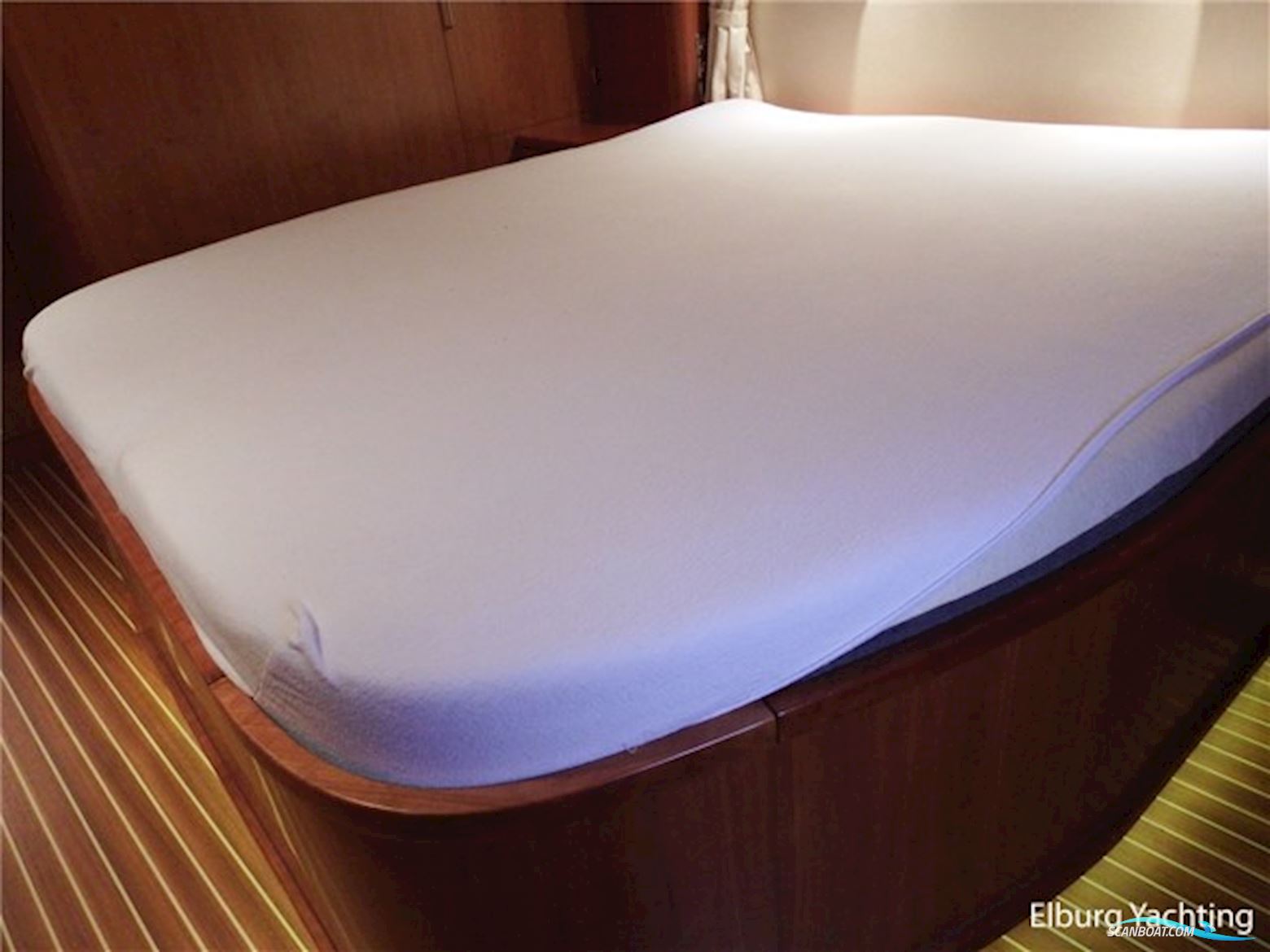 Elling E4 Ultimate - France Proof