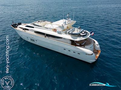 Eurocraft 28m Motorbåt 2004, med Caterpillar 3412 TA motor, Frankrike