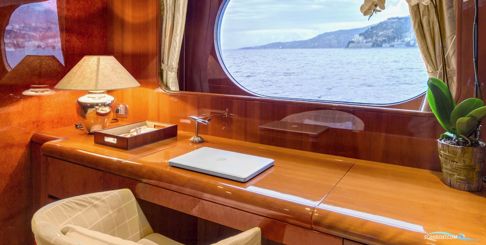 Eurocraft Explorer 44