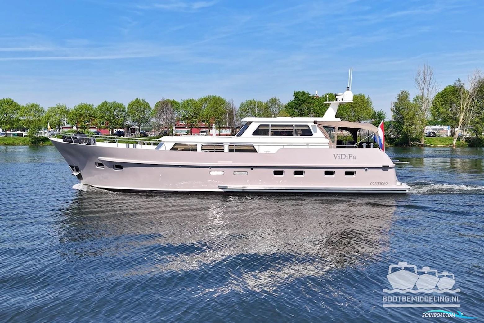 Euroship 1900 Pilothouse