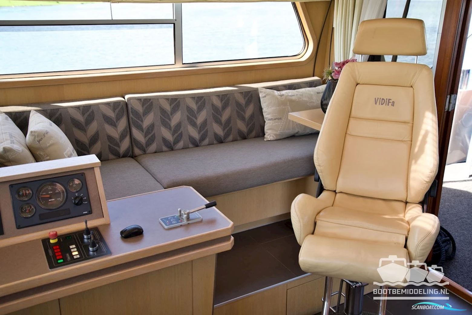 Euroship 1900 Pilothouse