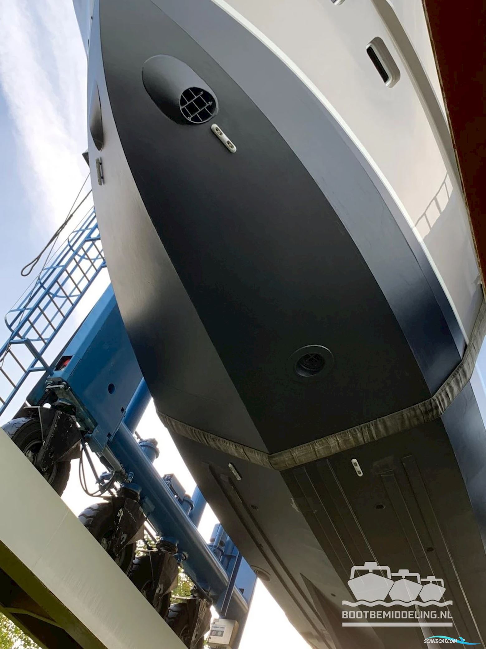 Euroship 1900 Pilothouse