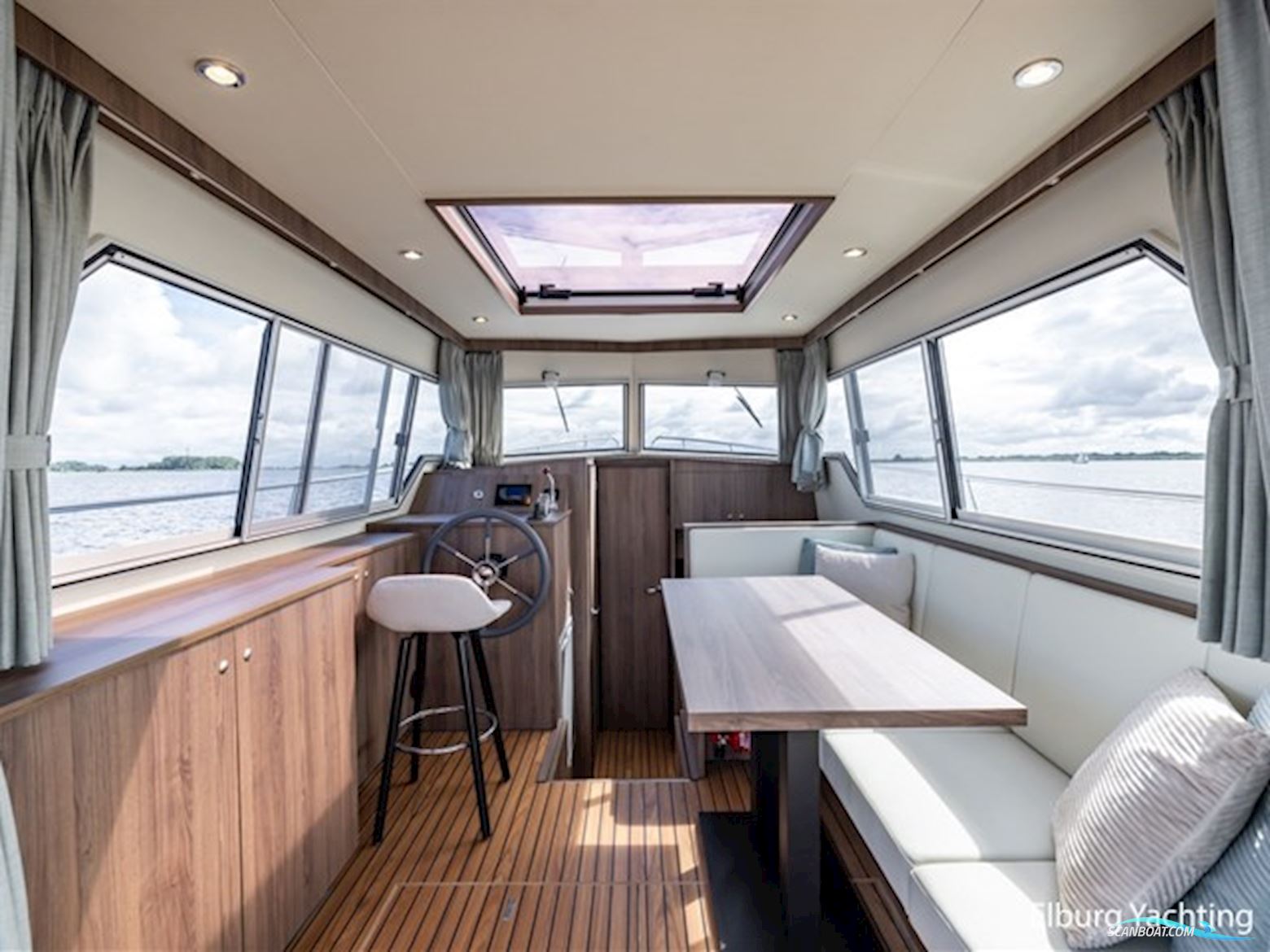 Excellent 1000 - Touring 