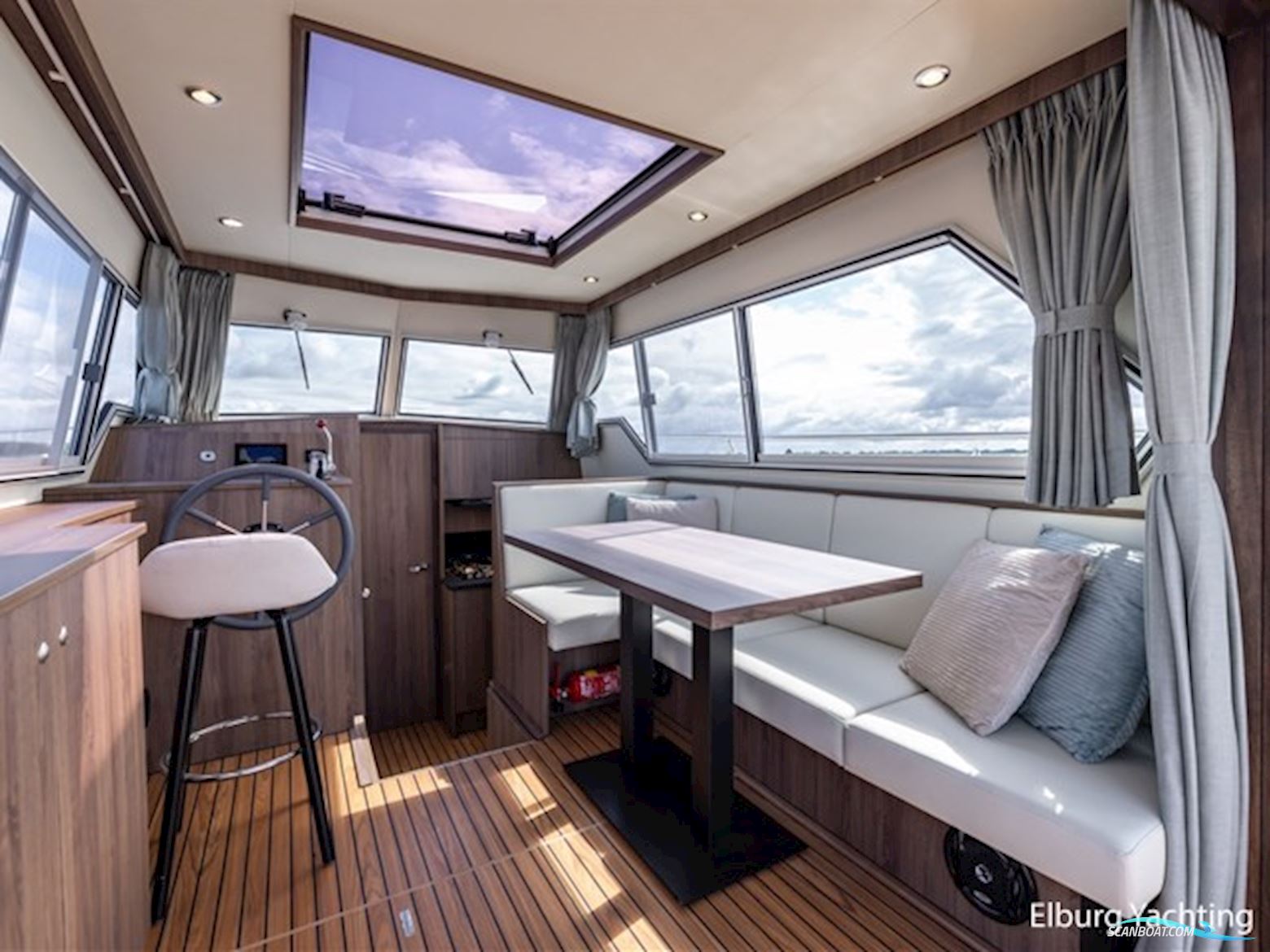 Excellent 1000 - Touring 