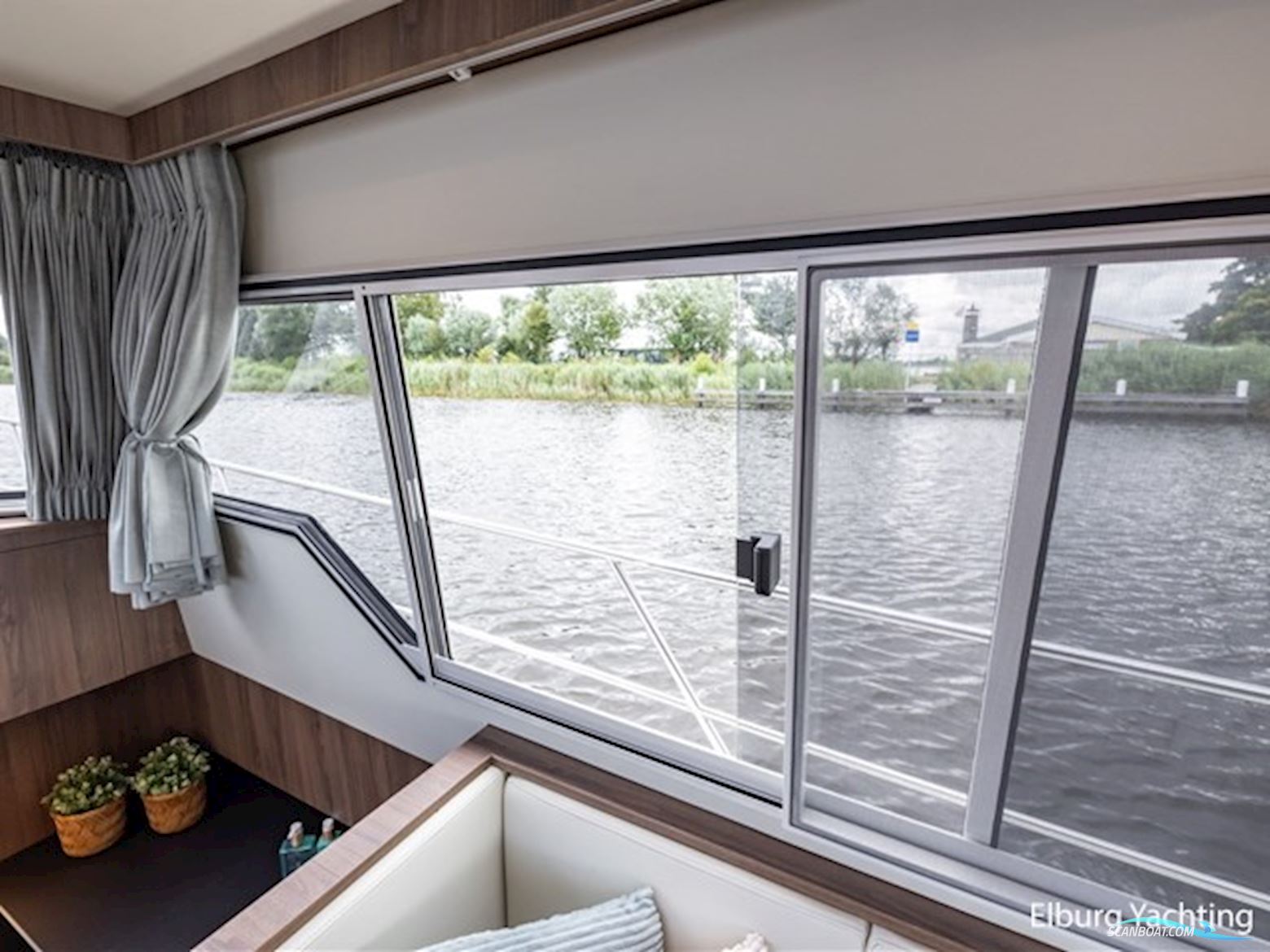 Excellent 1000 - Touring 