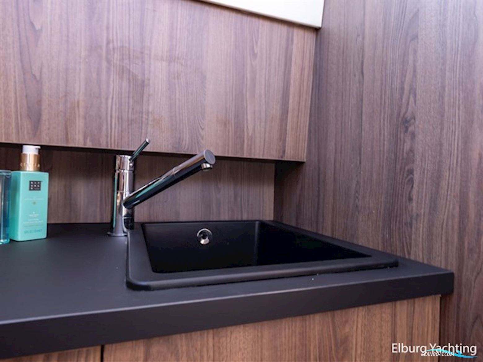 Excellent 1000 - Touring