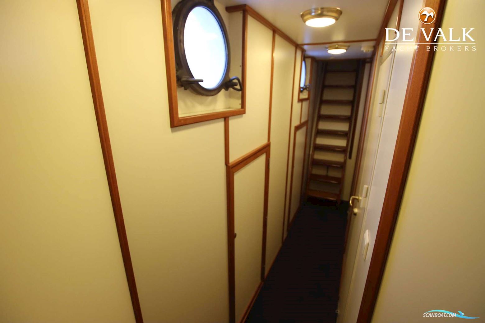 EXPLORER Motor Yacht