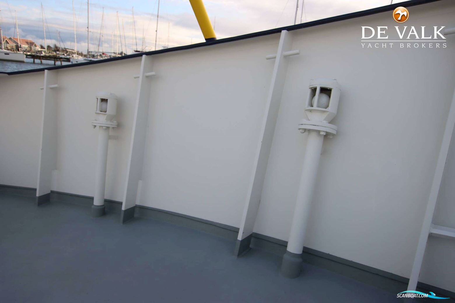 Explorer Motor Yacht