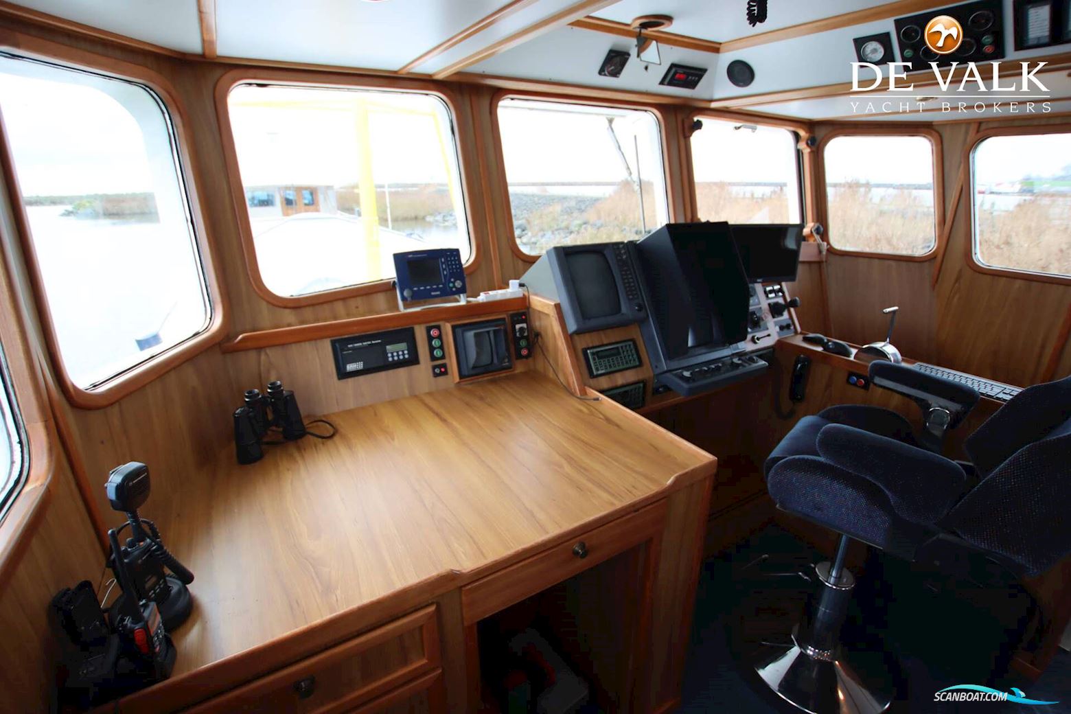 Explorer Motor Yacht