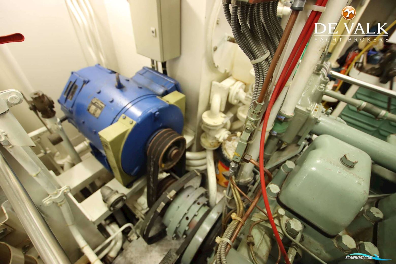 Explorer Motor Yacht