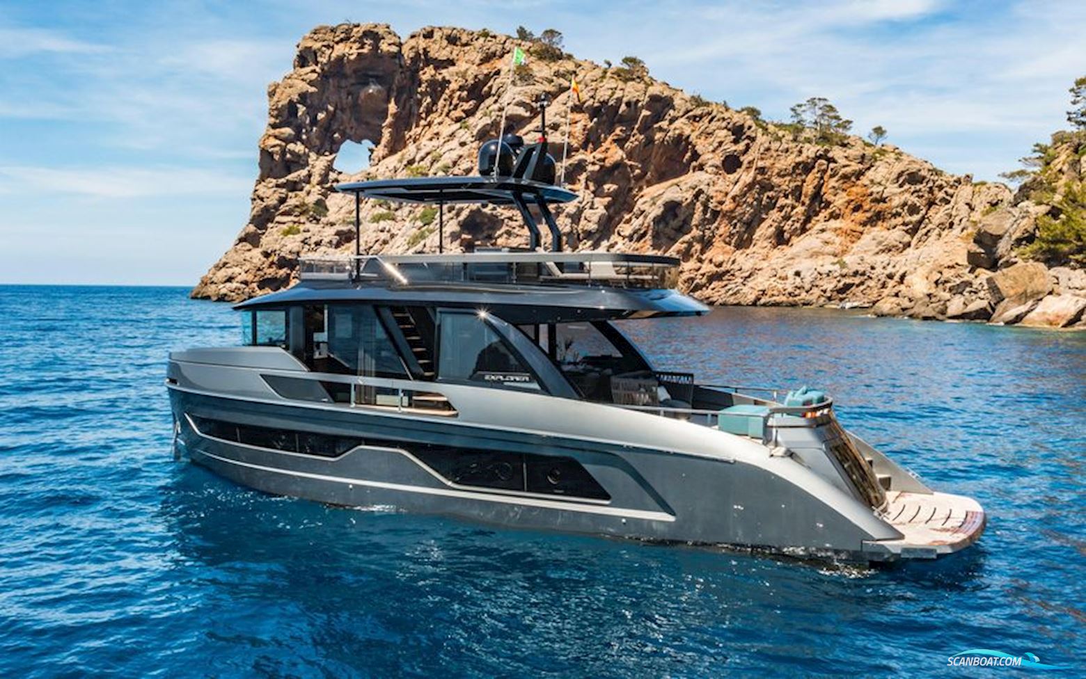 Explorer Yachts Explorer 62 Flybridge