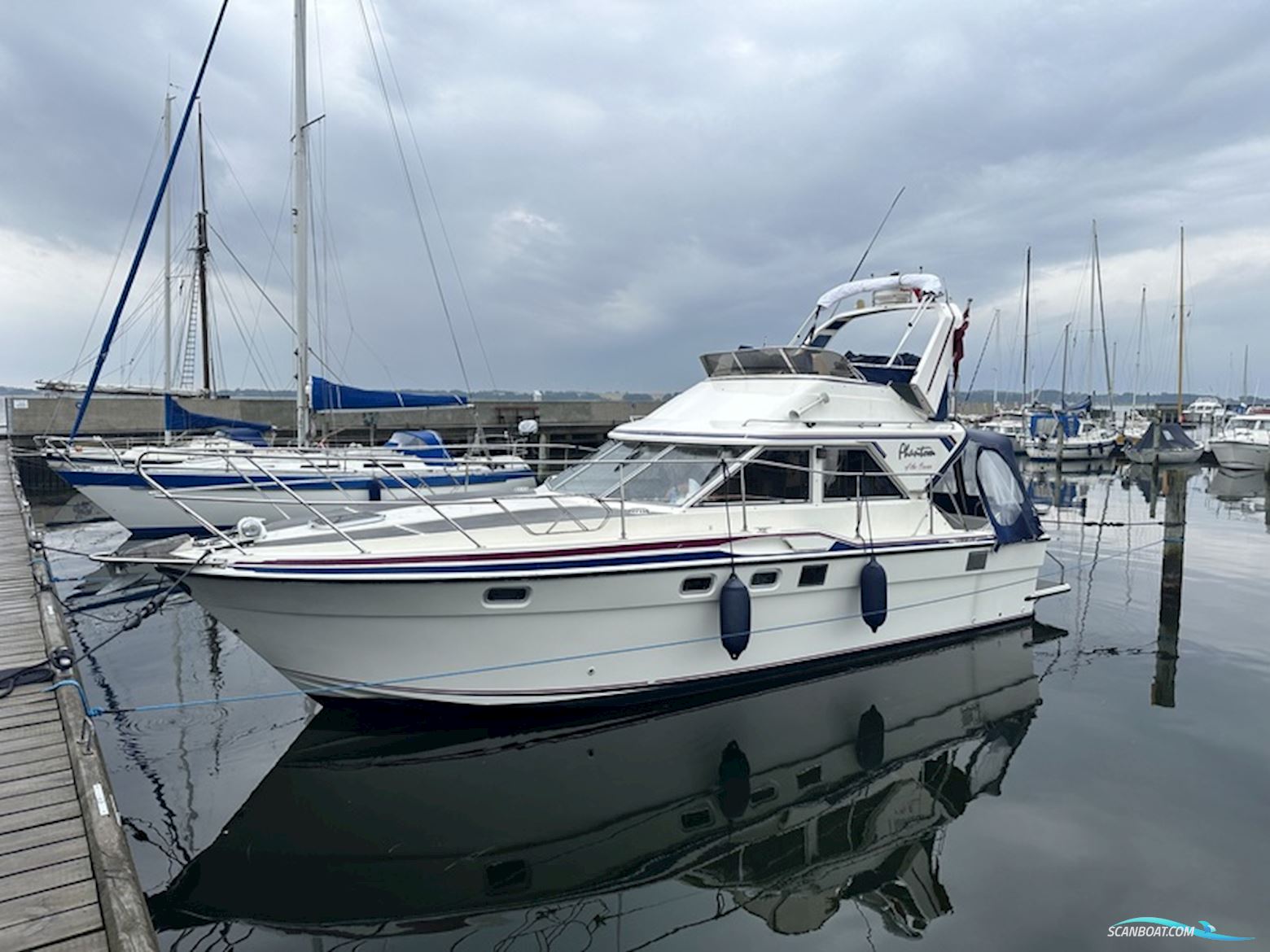 Fairline - Fantom Cornice 31 Motorbåt 1988, med Volvo Penta
 motor, Danmark