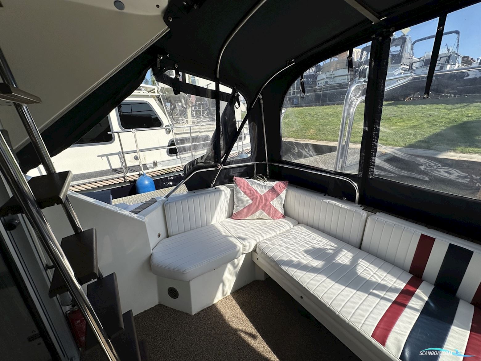 Fairline  31 Corniche