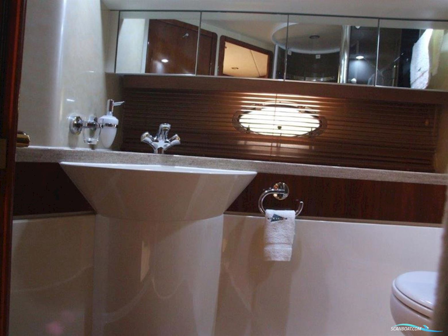 Fairline  Squadron 55