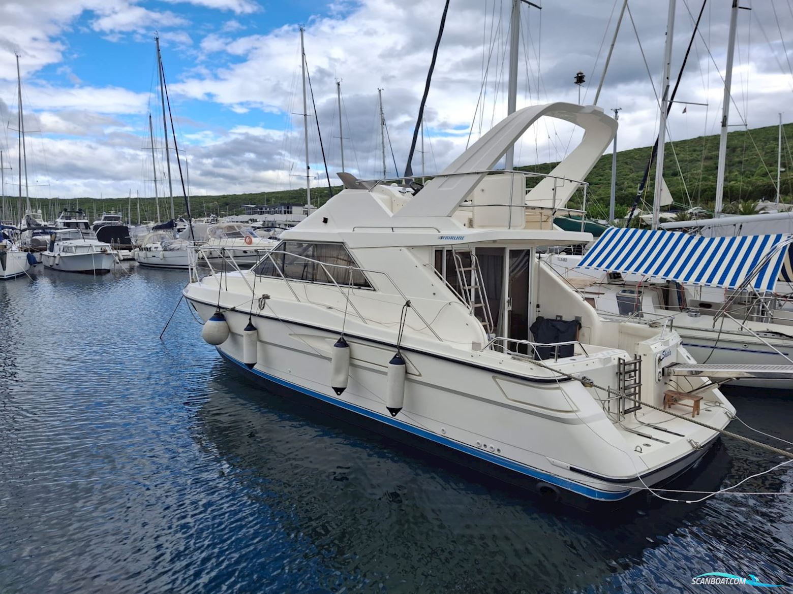 Fairline 35 Corsica Motorbåt 1990, med Cummins Btu 300 motor, Kroatien