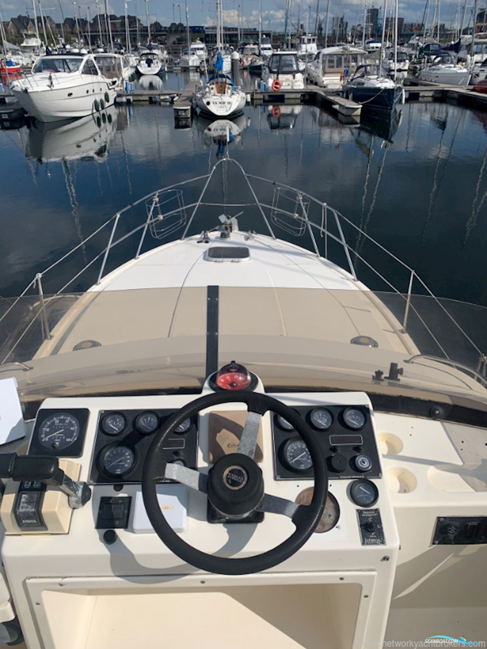 Fairline Corniche