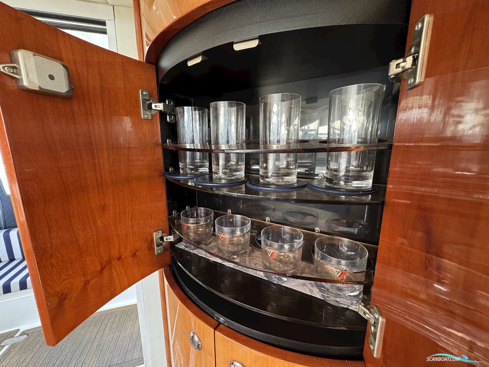 Fairline Phantom 38