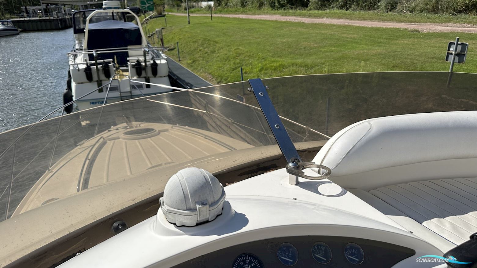 Fairline Phantom 40 Flybridge