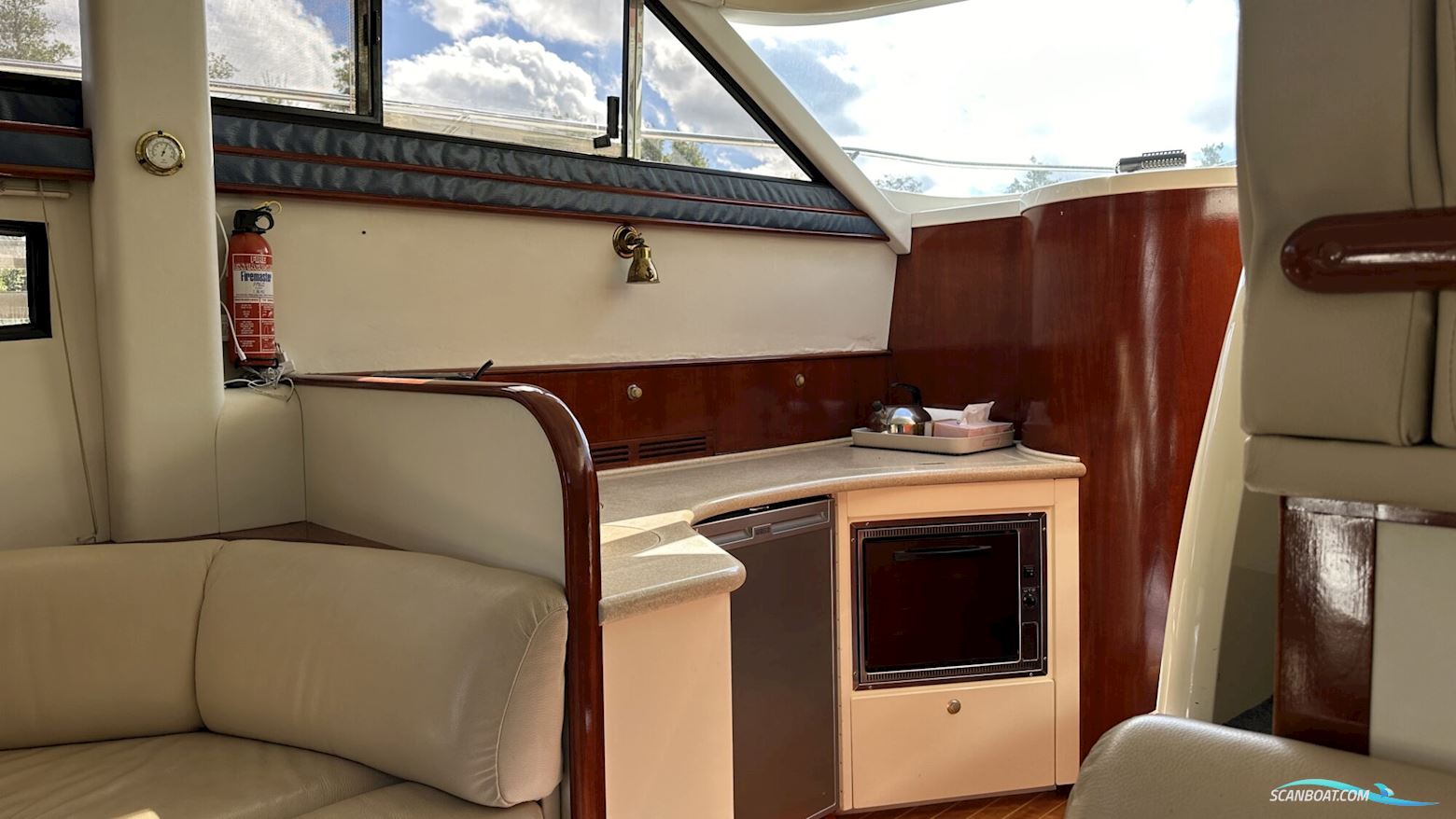 Fairline Phantom 40 Flybridge