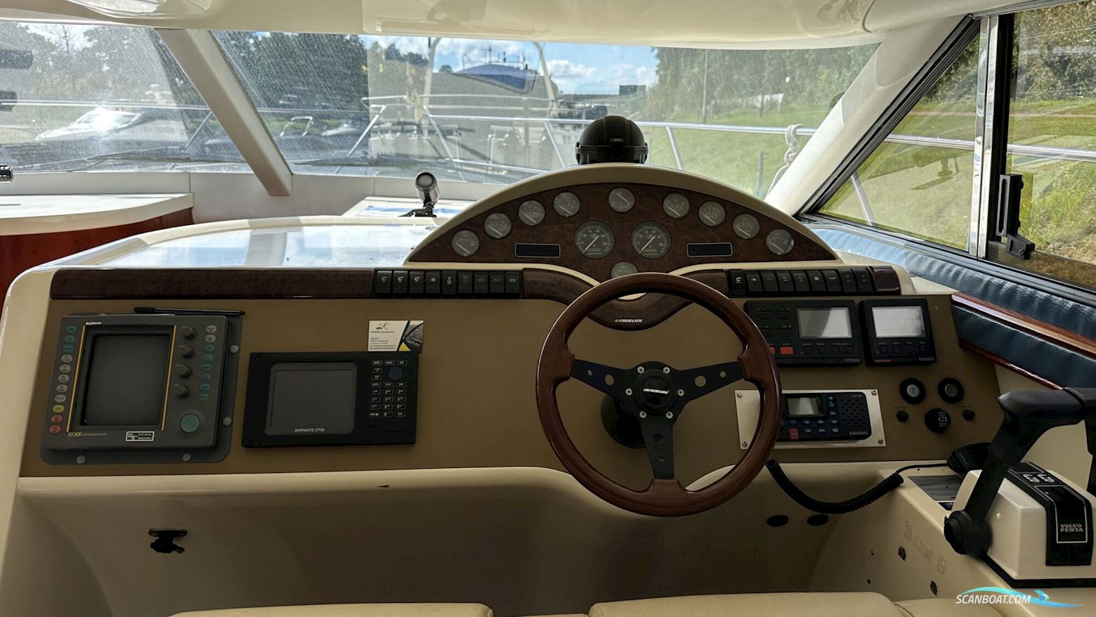 Fairline Phantom 40 Flybridge