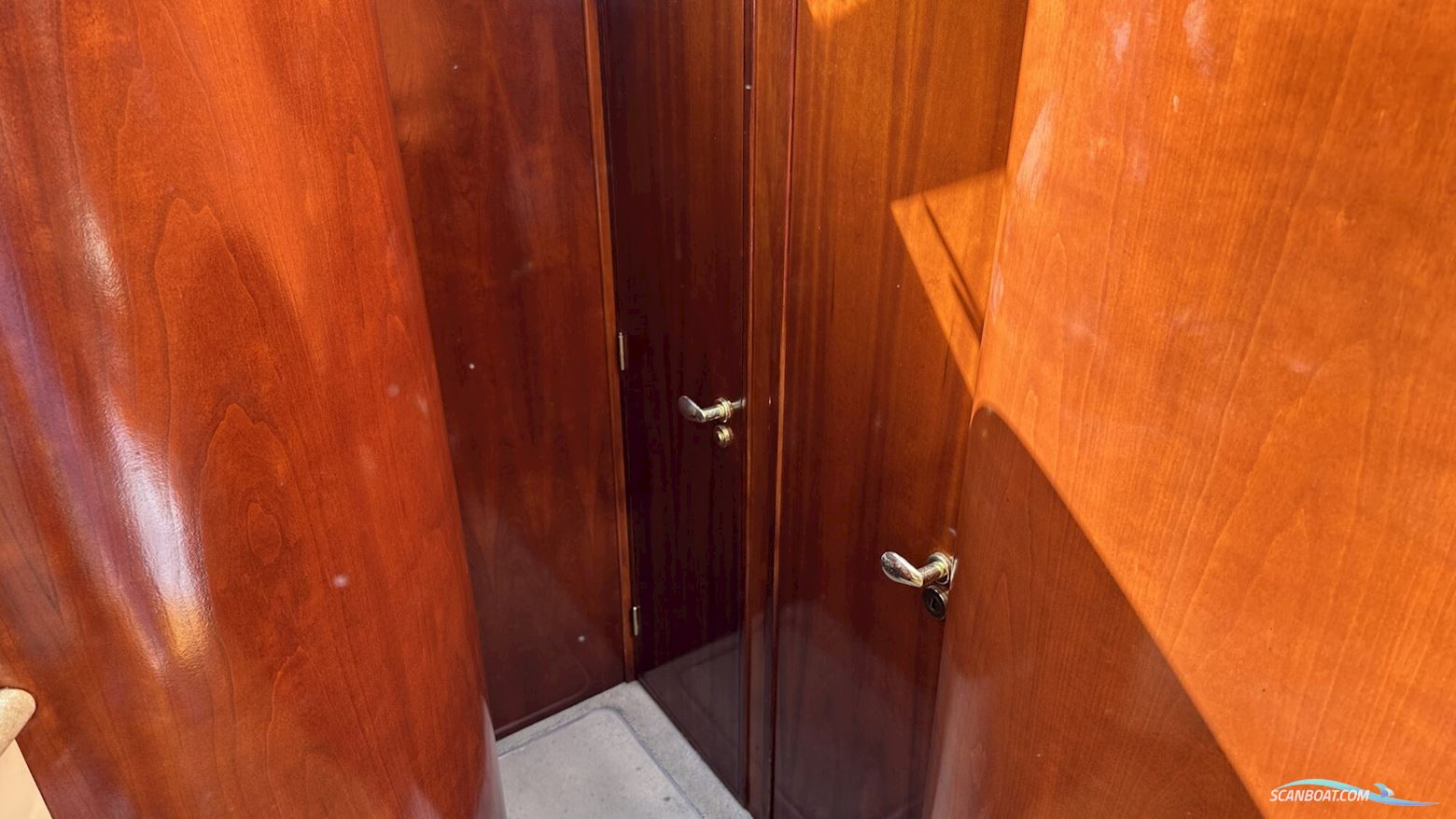 Fairline Phantom 40 Flybridge