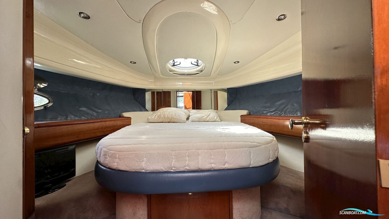 Fairline Phantom 40 Flybridge