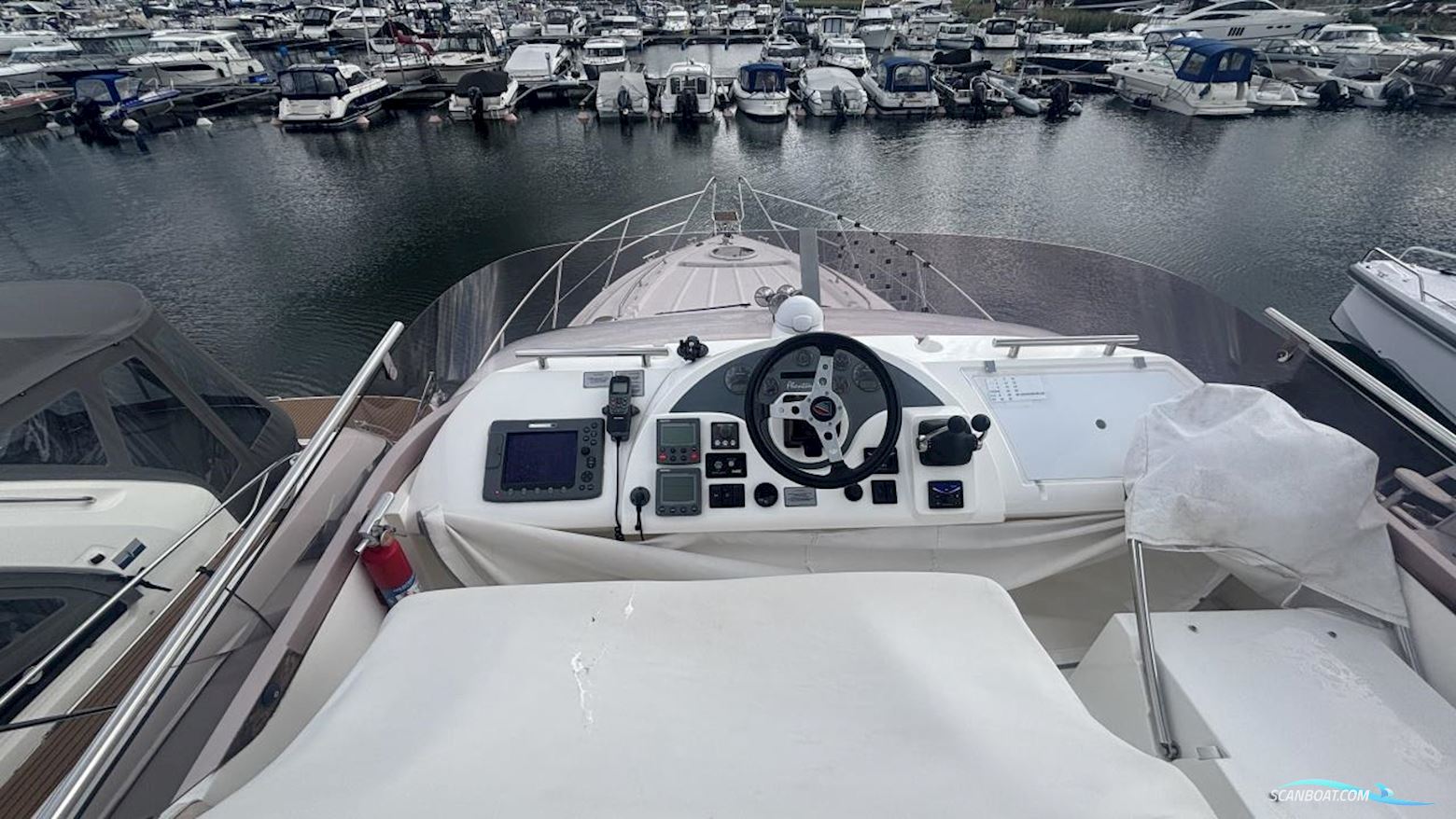 Fairline PHANTOM 40