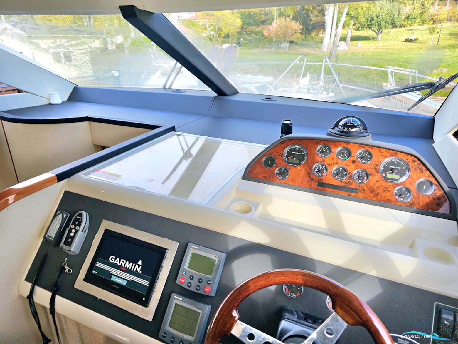 Fairline Phantom 40 Volvo Penta D6-370 EVC