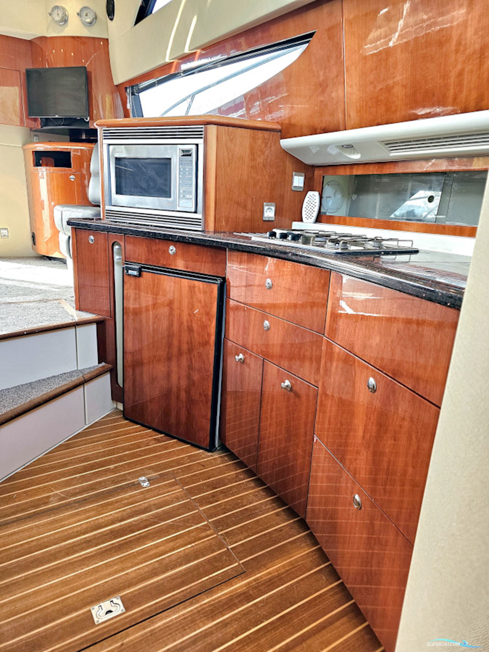 Fairline Phantom 40 Volvo Penta D6-370 EVC