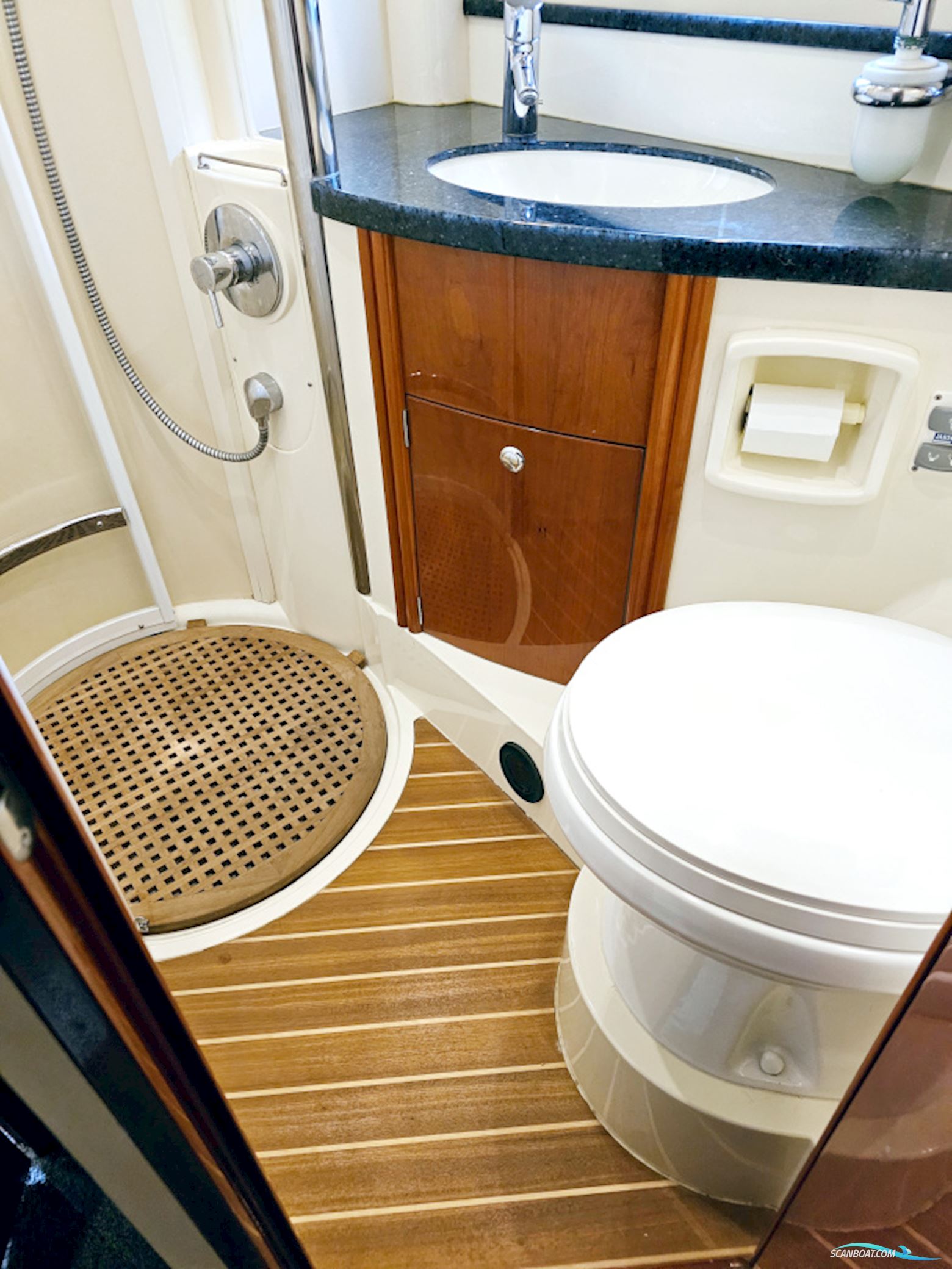 Fairline Phantom 40 Volvo Penta D6-370 EVC