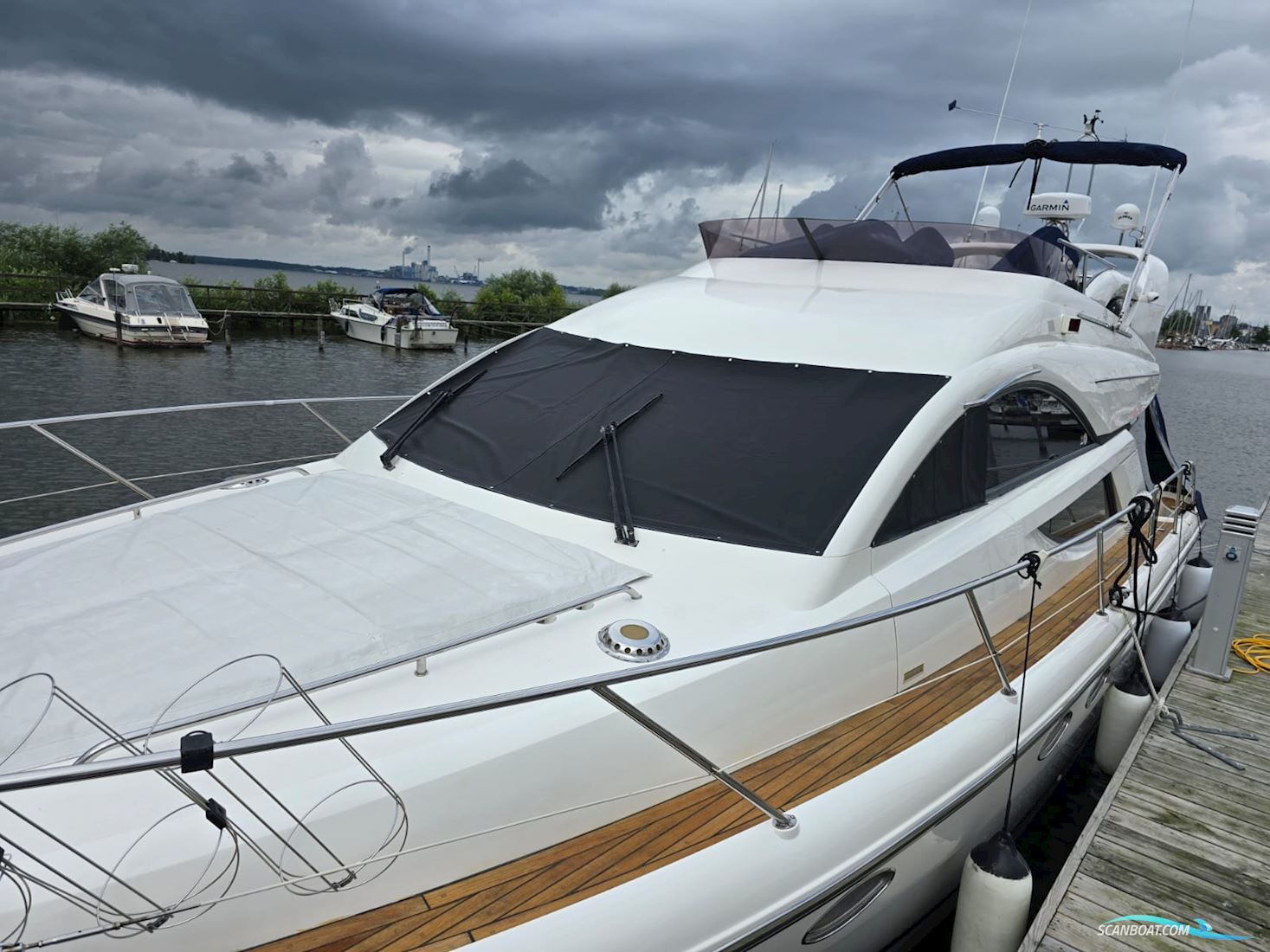 Fairline Phantom 43