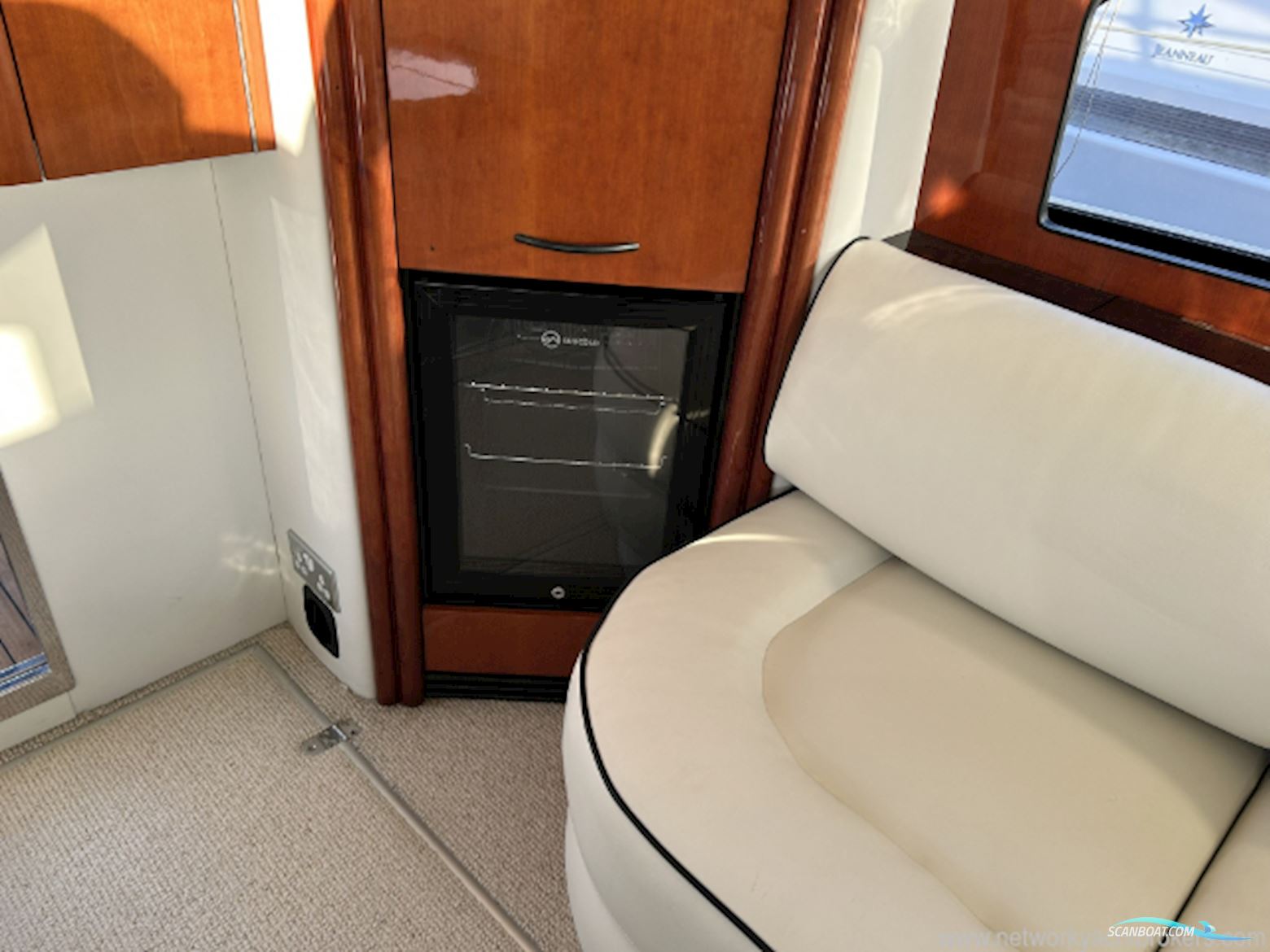 Fairline Phantom 43