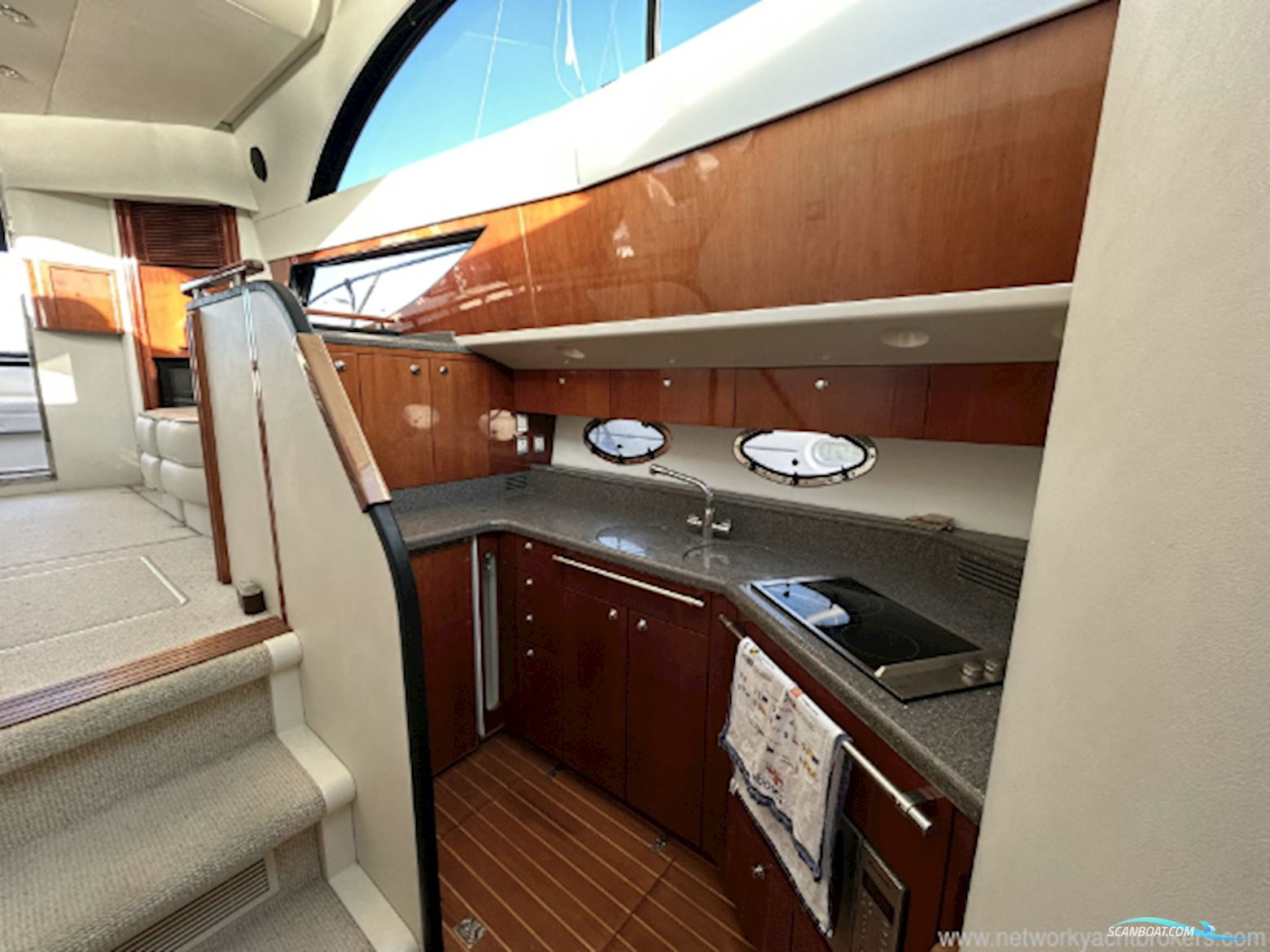 Fairline Phantom 43