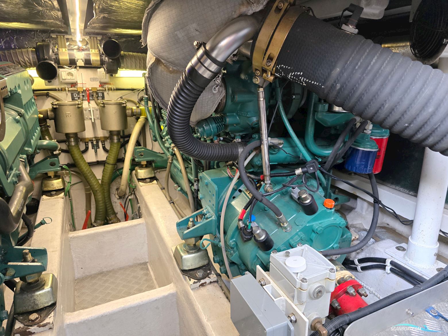 Fairline Phantom 43 Volvo Penta Tamd 74P-A