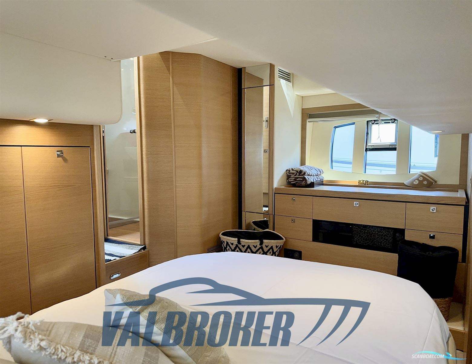 Fairline Phantom 48