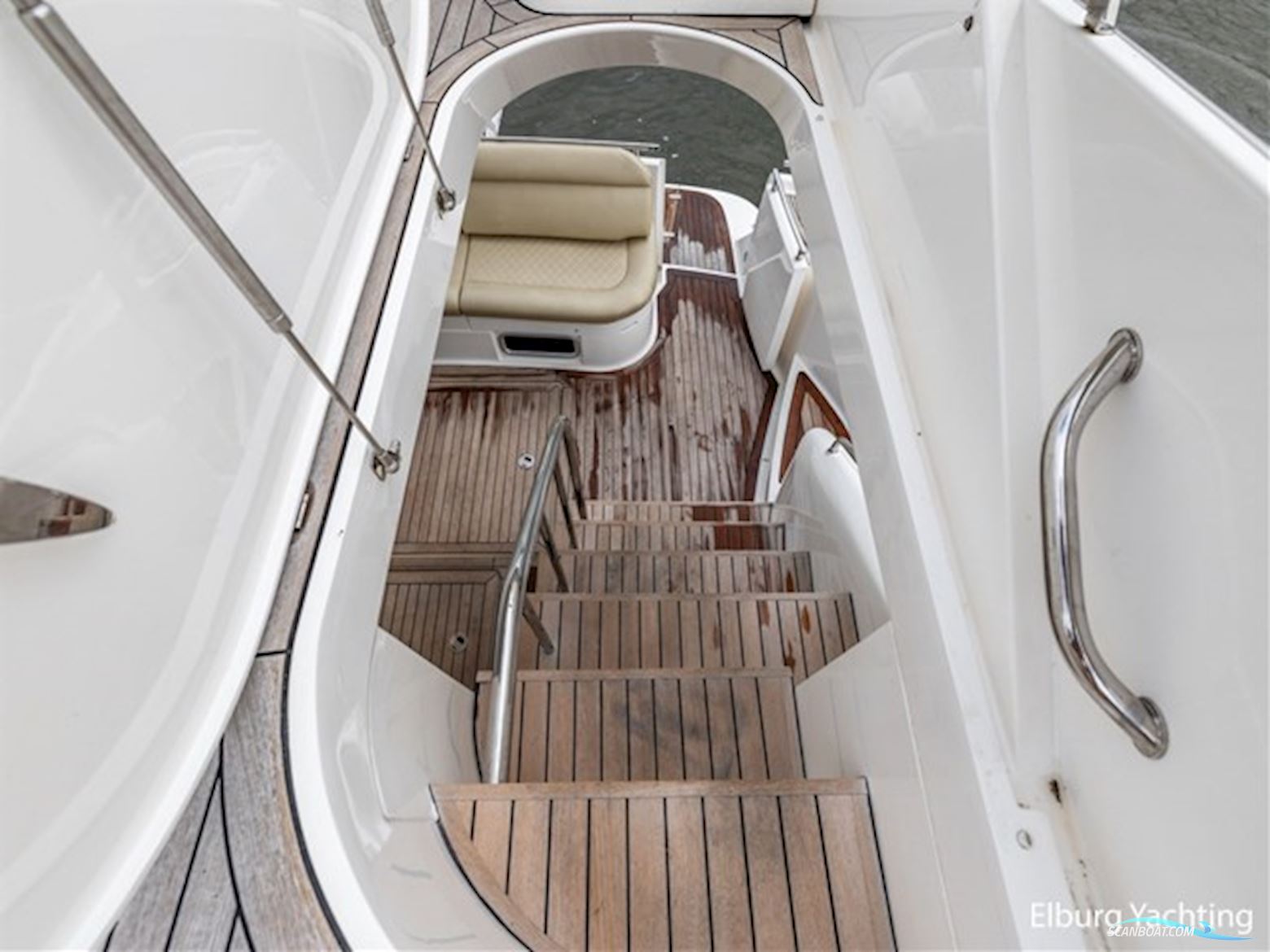 Fairline Phantom 50 - Flybridge 