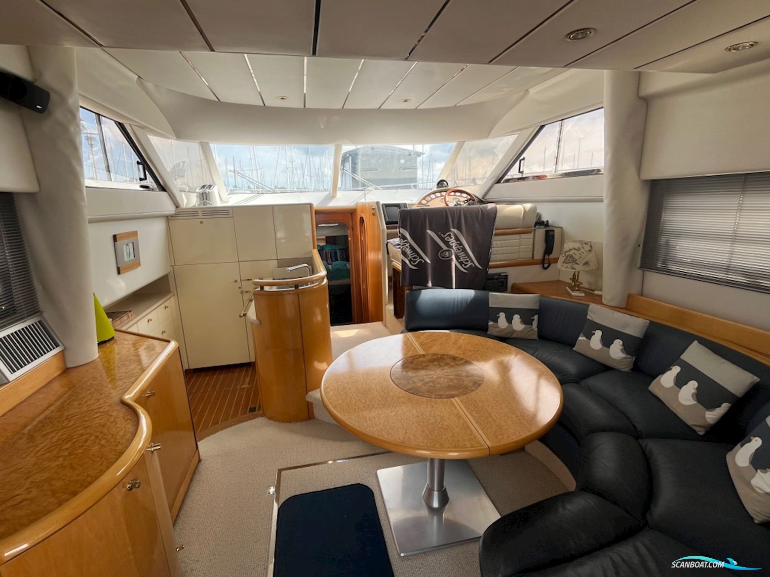 Fairline Squadron 43