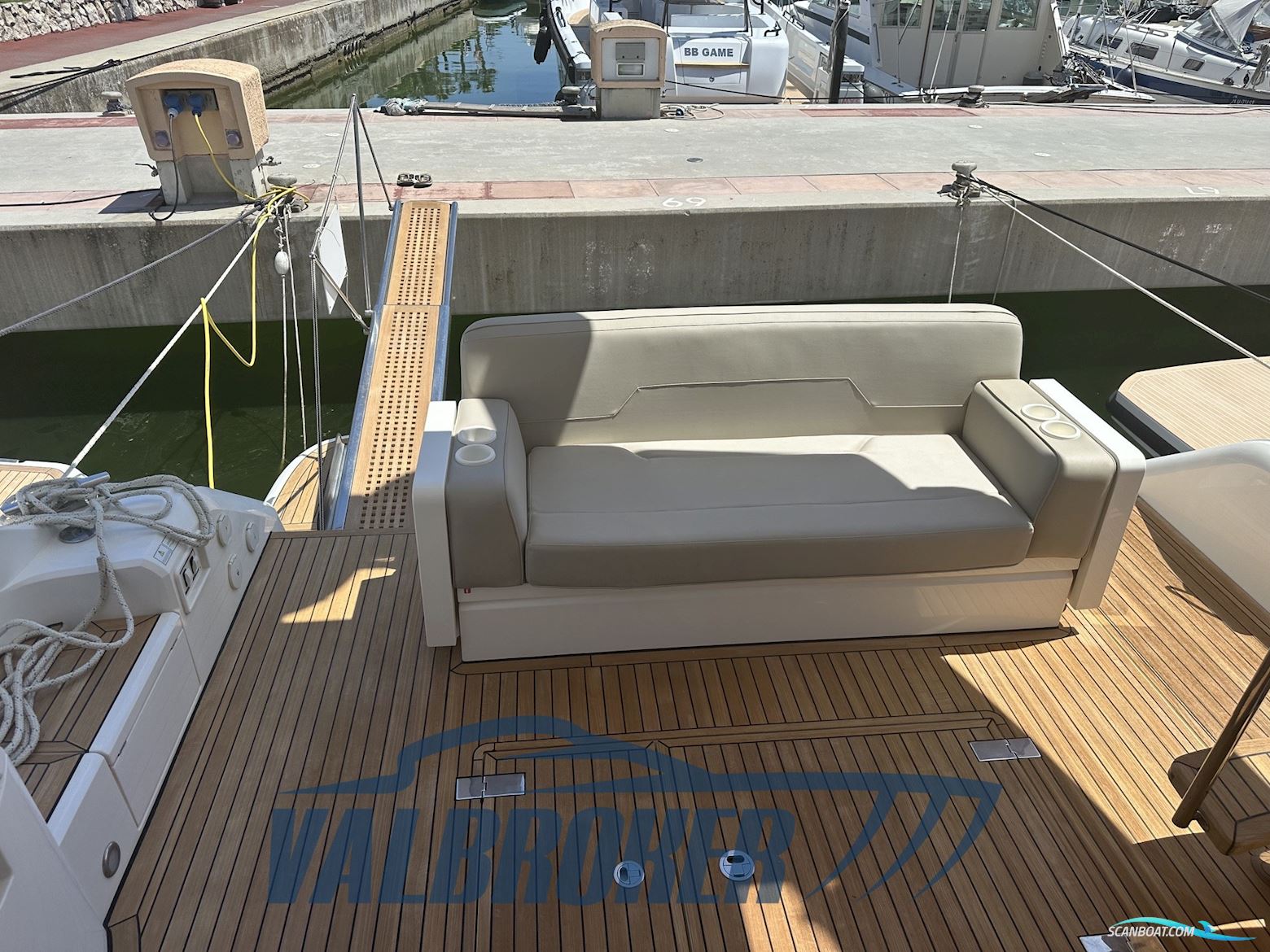 Fairline SQUADRON 48