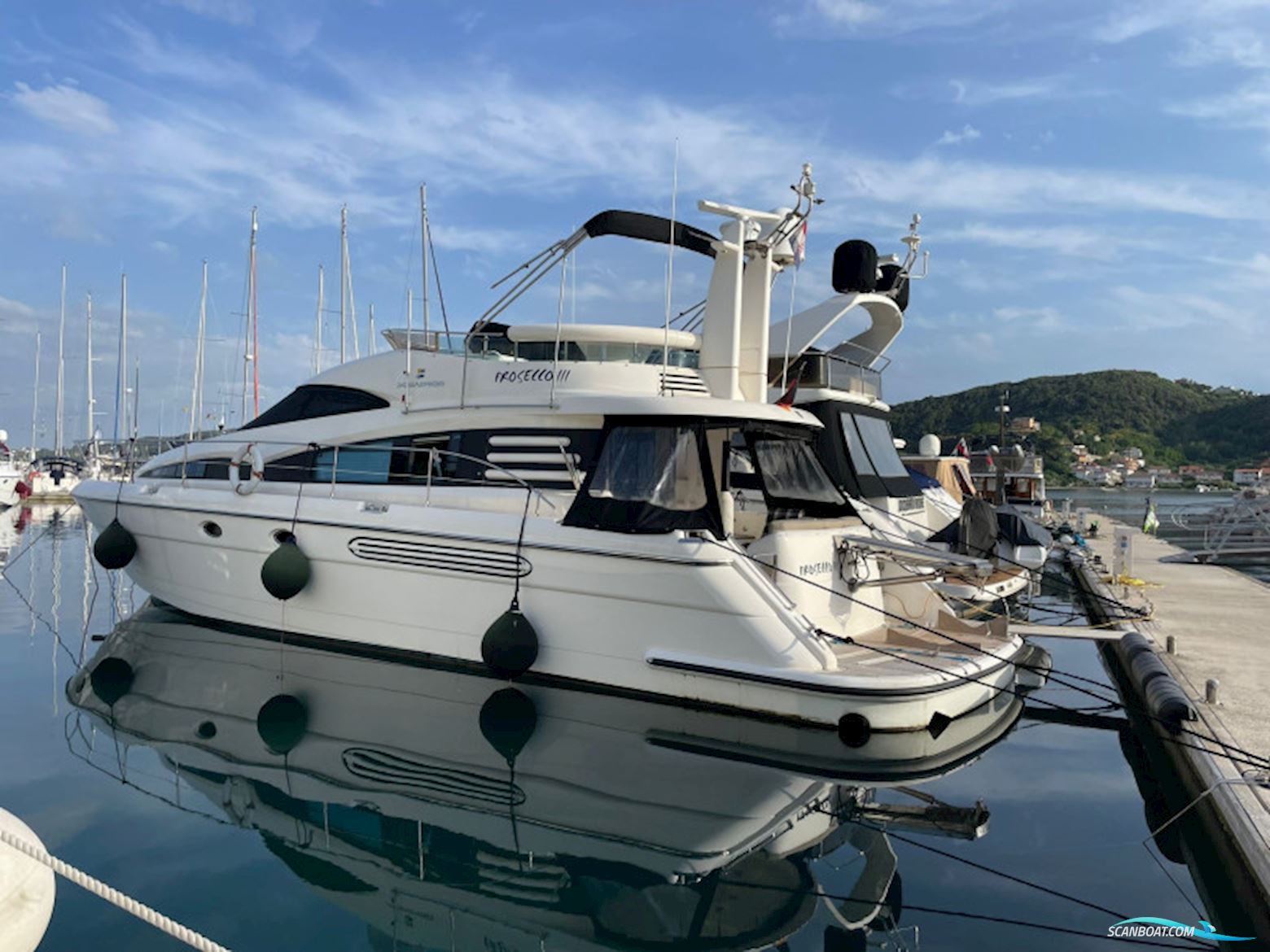 Fairline Squadron 52 Fly Motorbåt 1998, med Volvo Penta TAMD 122 EDC motor, Kroatien