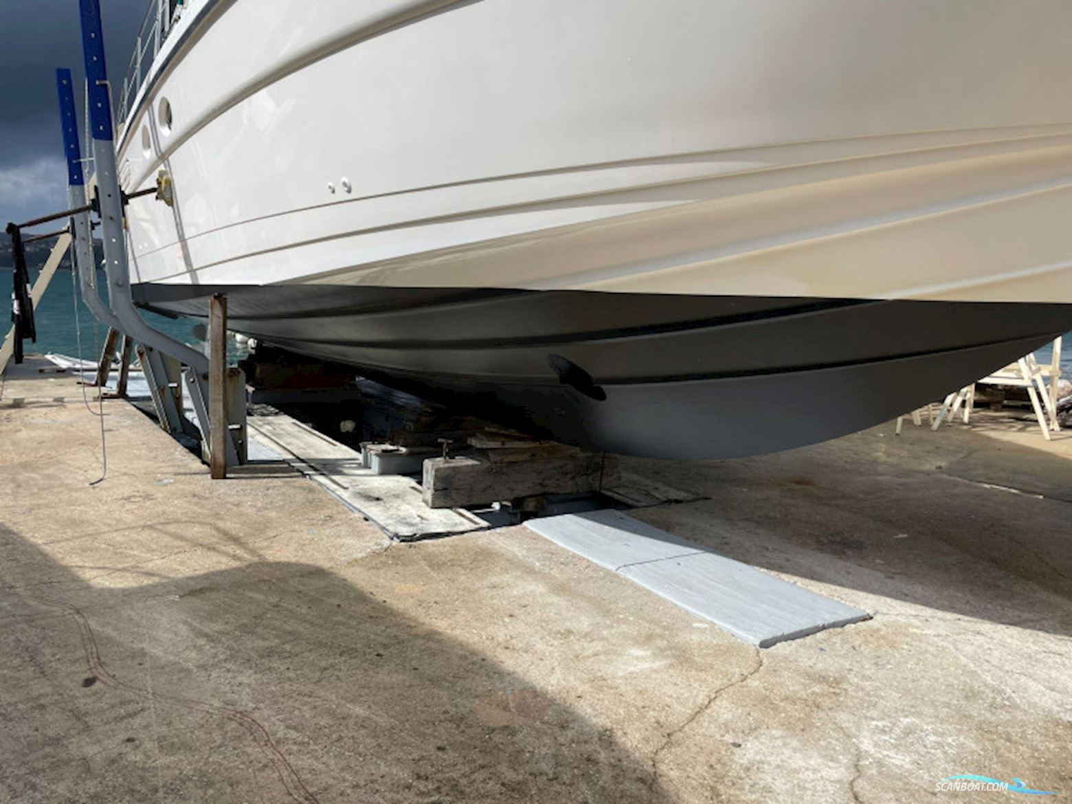 Fairline Squadron 52 Fly