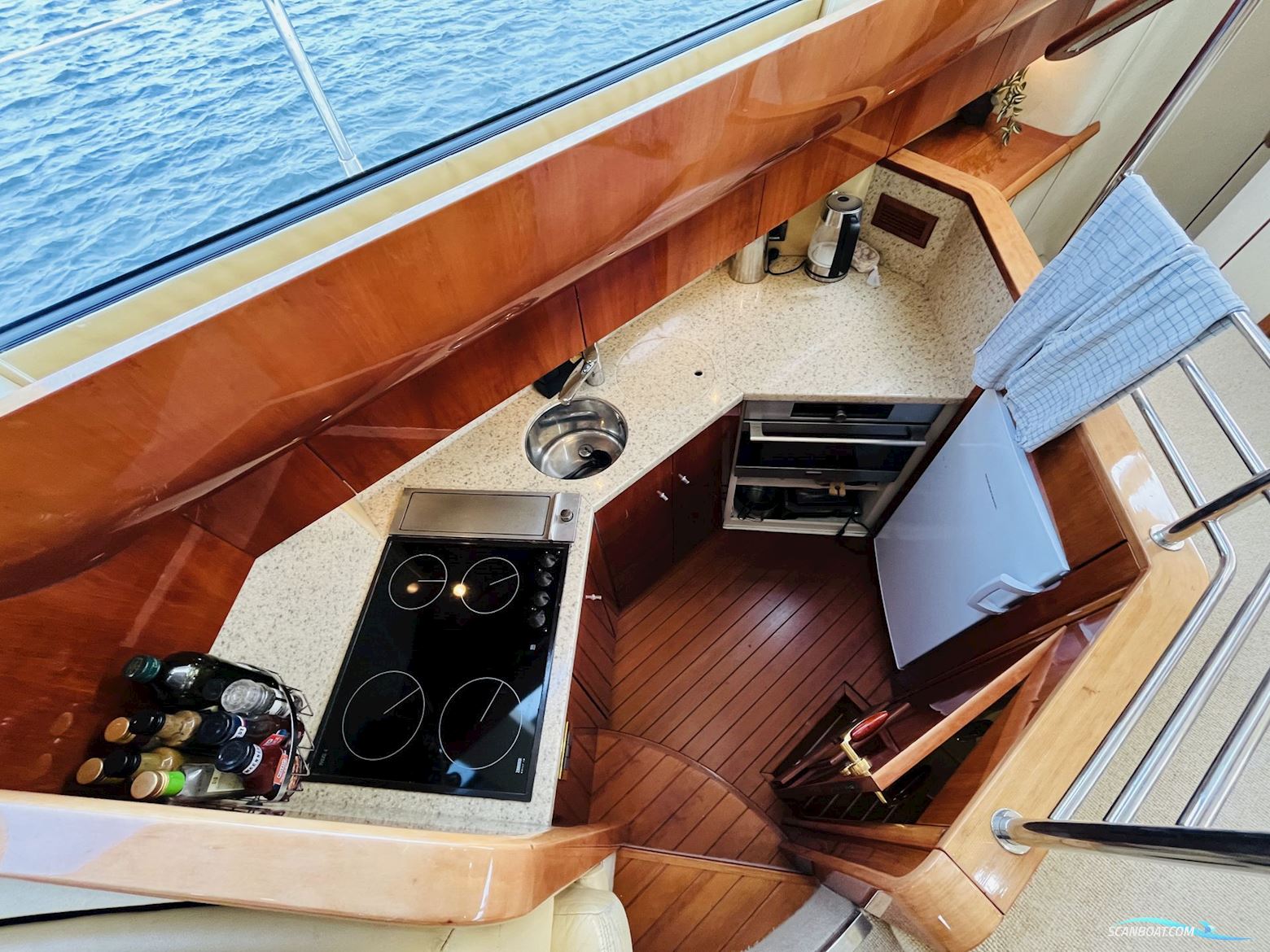 Fairline Squadron 52