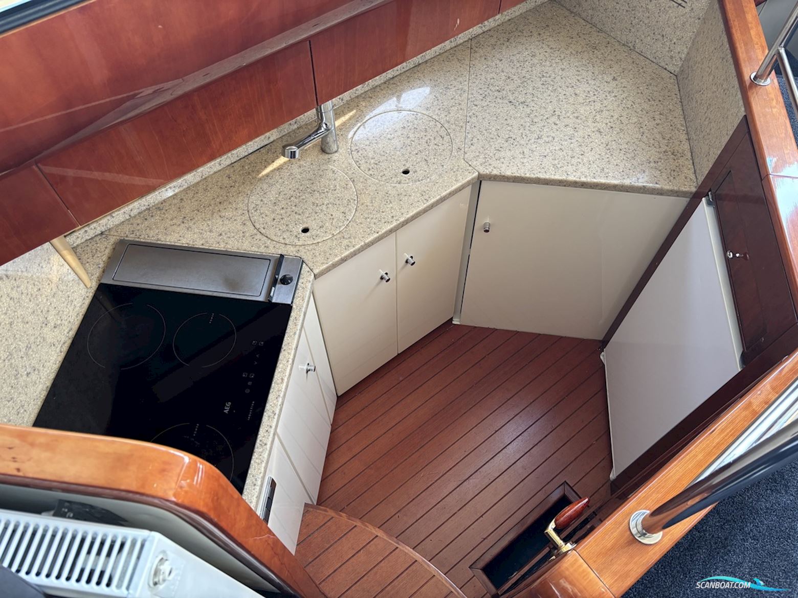 Fairline Squadron 52