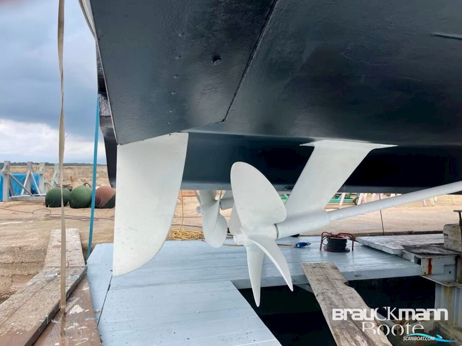 Fairline Squadron 52