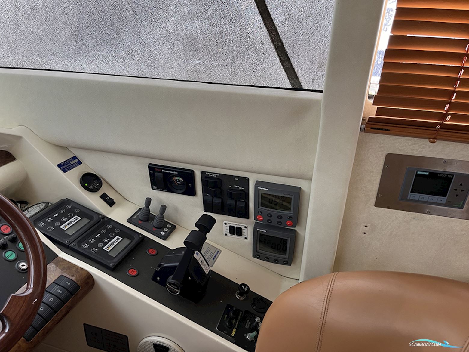 Fairline Squadron 55