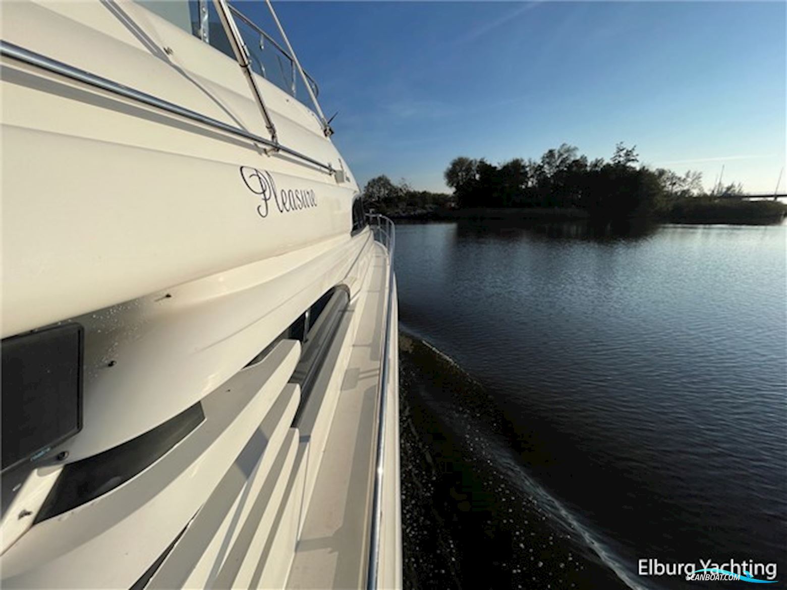 Fairline Squadron 55