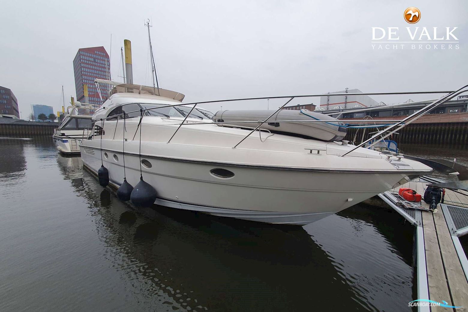 Fairline Squadron 55