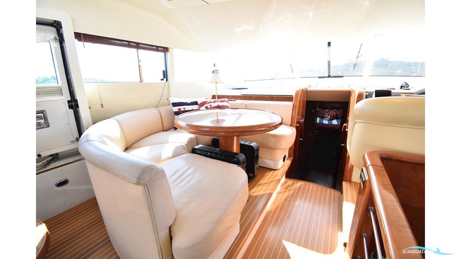 Fairline Squadron 55