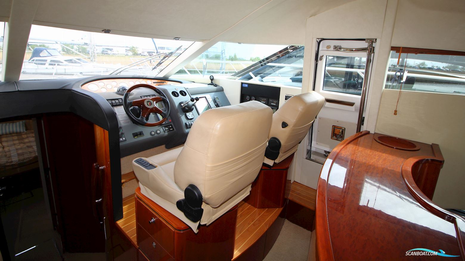 Fairline Squadron 58 