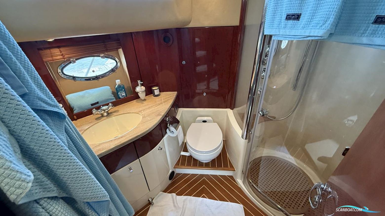 Fairline SQUADRON 58
