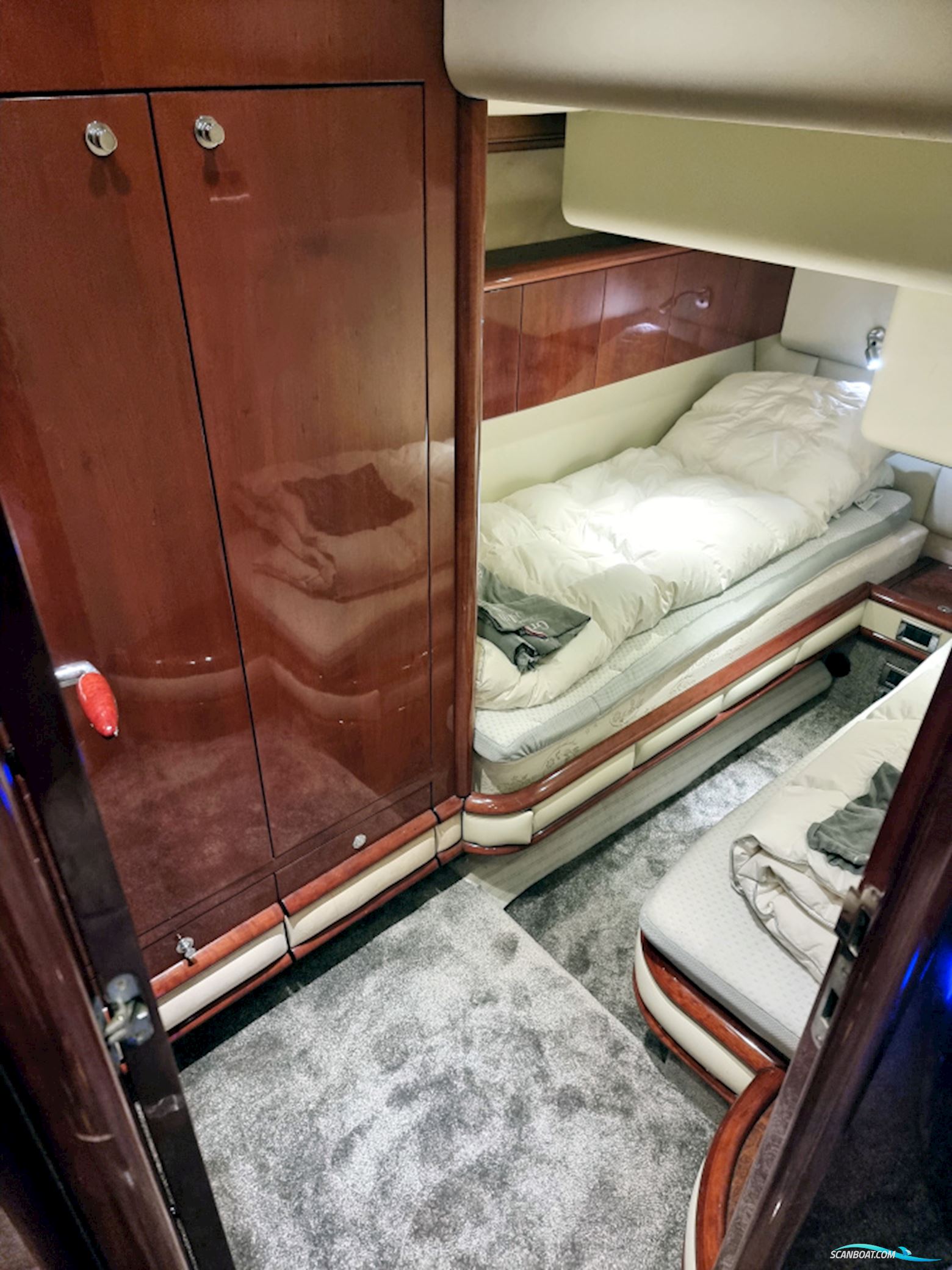 Fairline Squadron 58 Volvo Penta D12-715 EVC